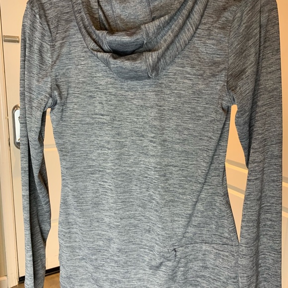 Old Navy Active Go Dry Hoodie Long Sleeve Shirt S - Picture 4 of 4
